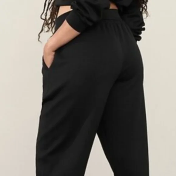 Athleta Allure Set - Picture 5 of 6